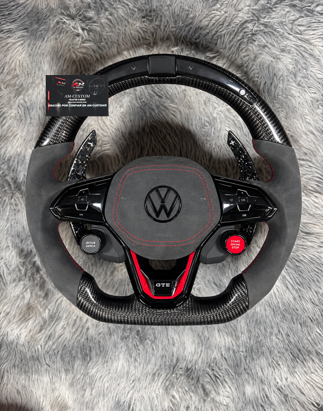Volante GOLF 8 Alcantara Con Carbono y Panel LED de Revoluciones