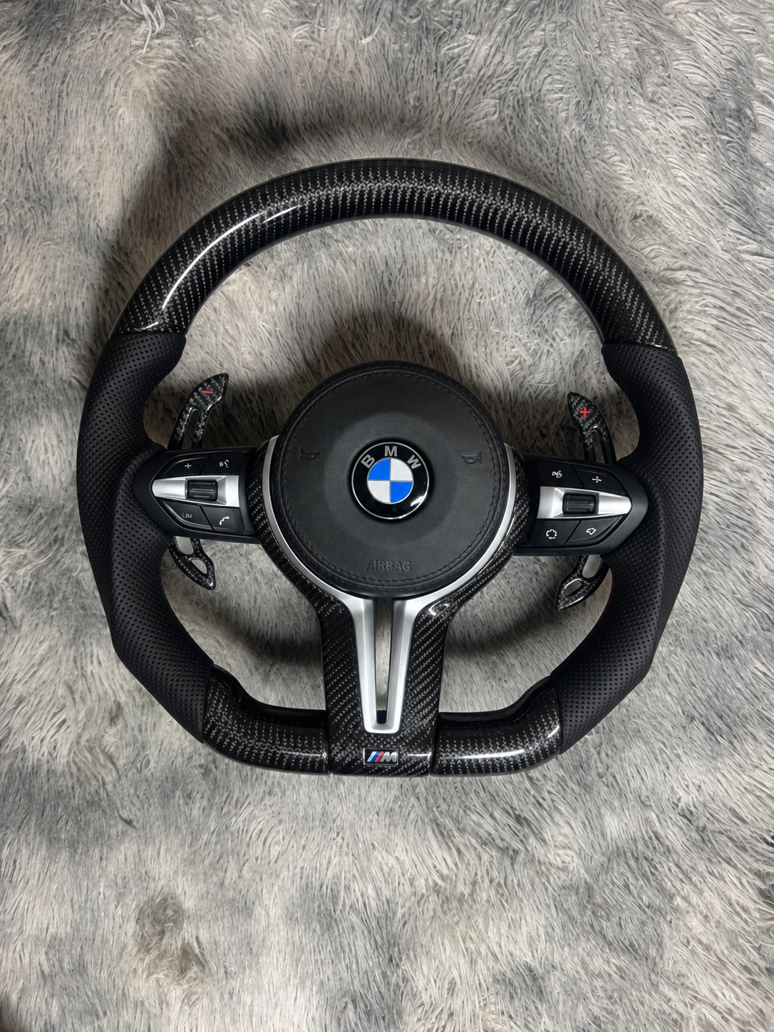 Volante BMW Fibra de Carbono , levas magneticas