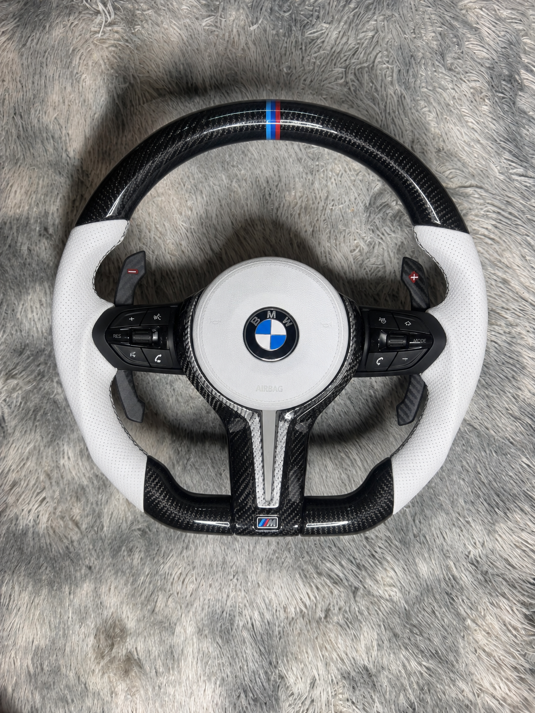 Volante BMW Fibra de Carbono White Luxury